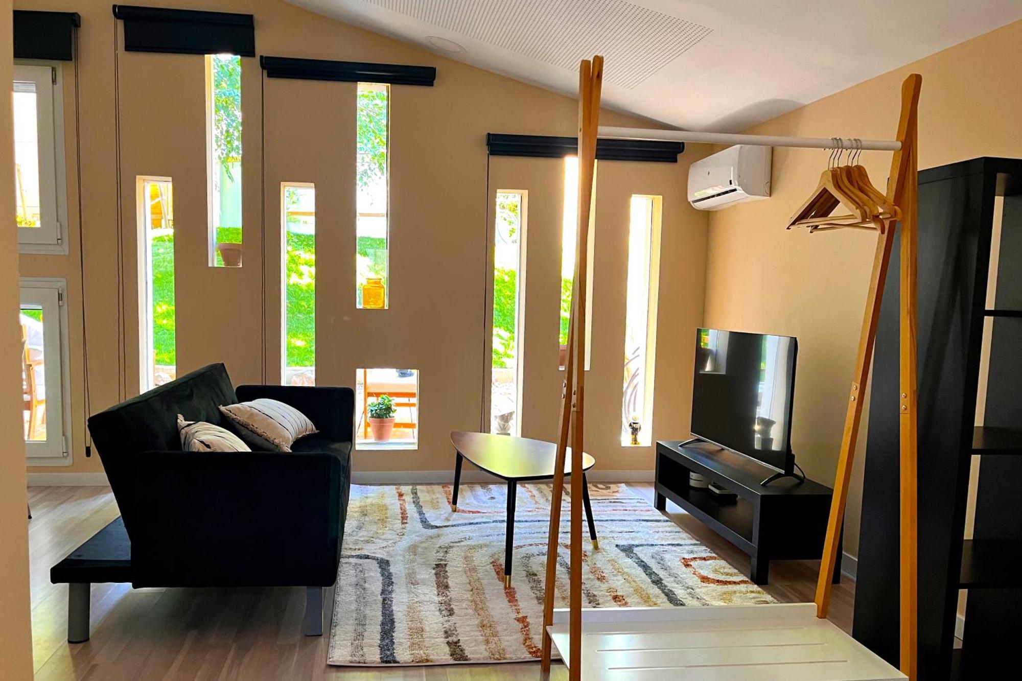 Fee4Me Cabin With Pool And Garden San Martín de la Vega Zewnętrze zdjęcie